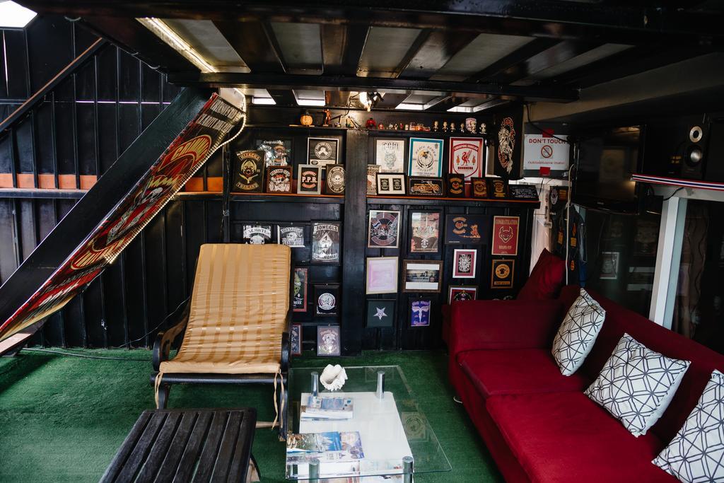 Cassette Hostel Чиангмай Экстерьер фото