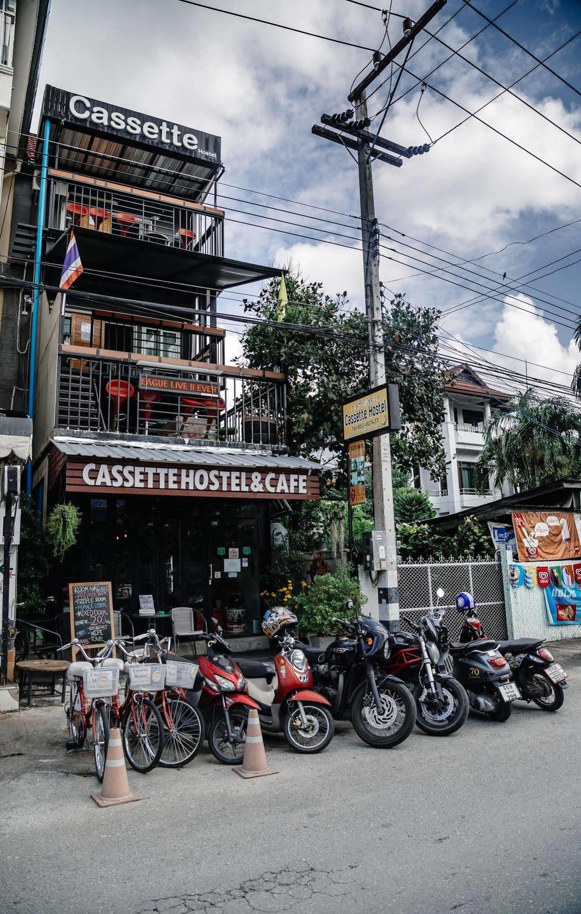 Cassette Hostel Чиангмай Экстерьер фото
