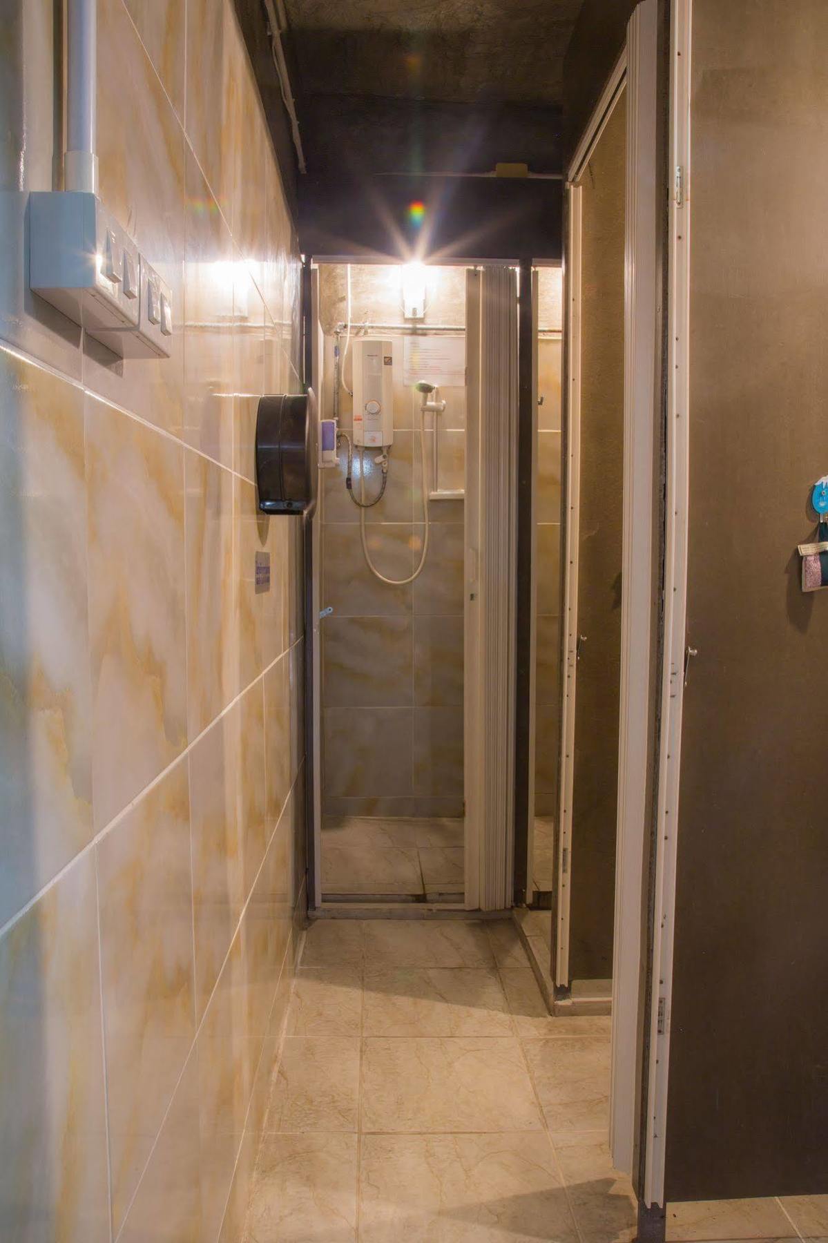 Cassette Hostel Чиангмай Экстерьер фото