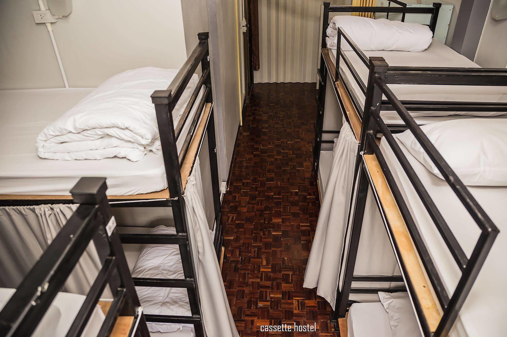 Cassette Hostel Чиангмай Экстерьер фото