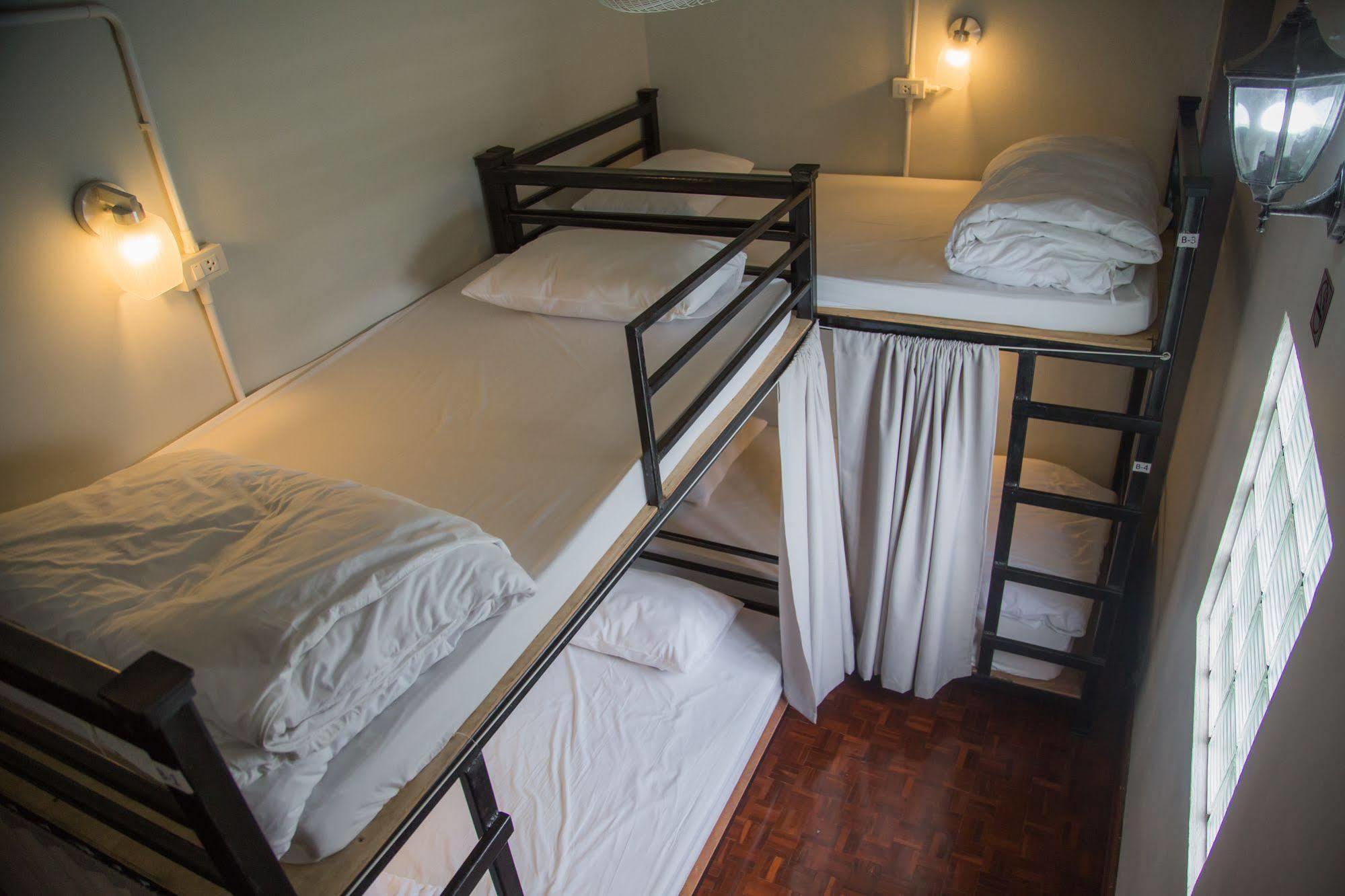 Cassette Hostel Чиангмай Экстерьер фото